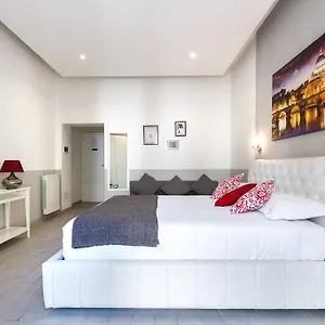 sallustio-luxury-suites.it-romehotels.com/